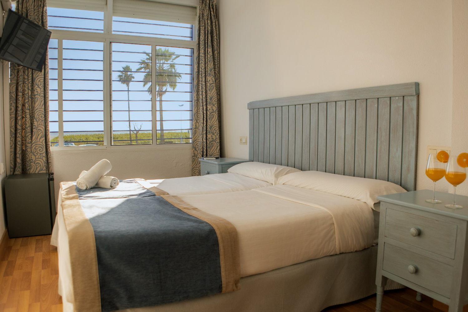 Hotel Playa Conil - Beachfront Studios & Suites Conil De La Frontera Exterior foto