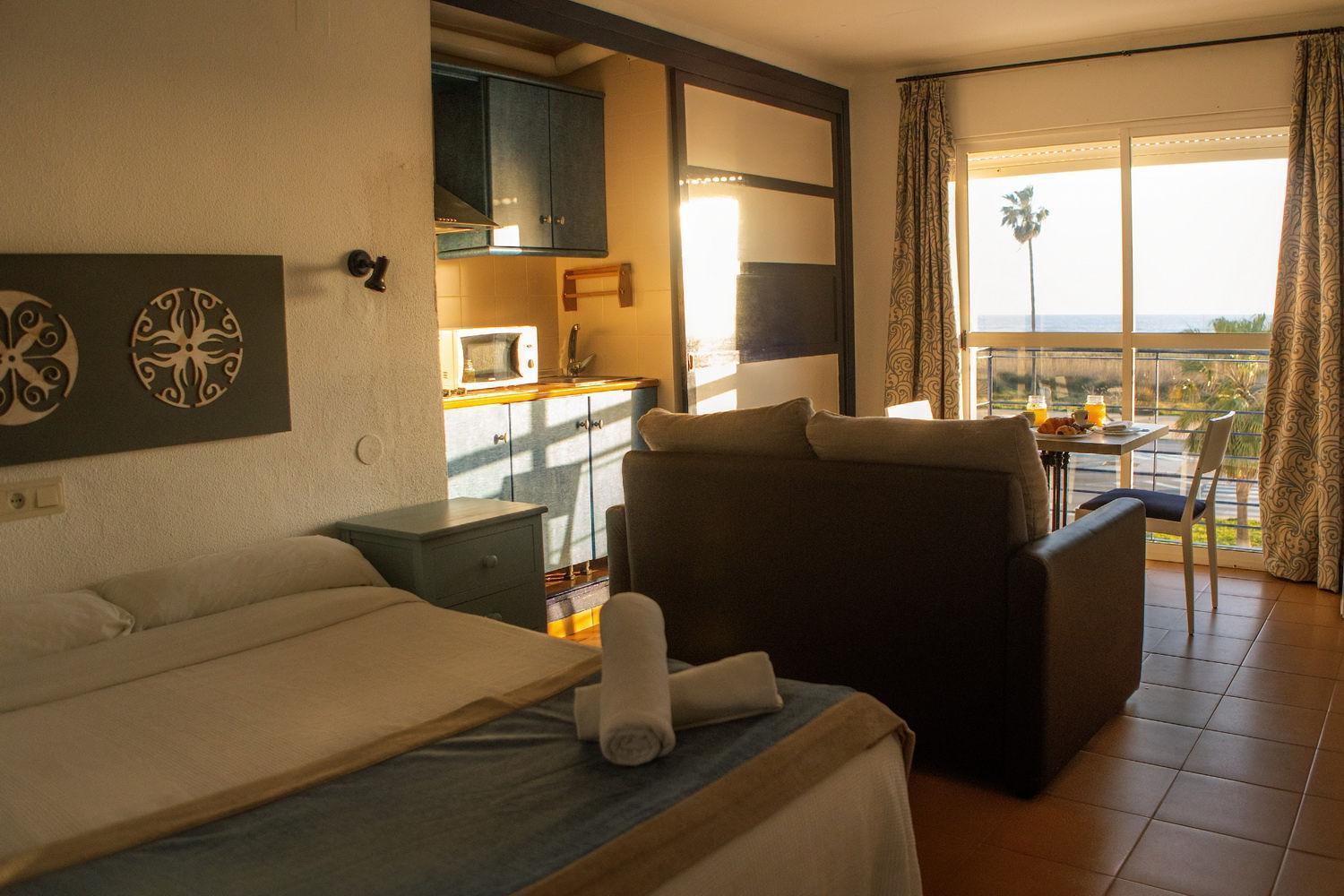 Hotel Playa Conil - Beachfront Studios & Suites Conil De La Frontera Exterior foto
