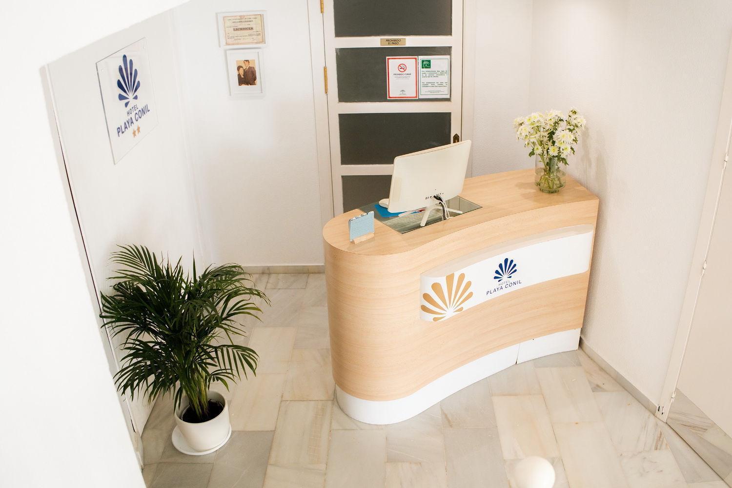 Hotel Playa Conil - Beachfront Studios & Suites Conil De La Frontera Exterior foto
